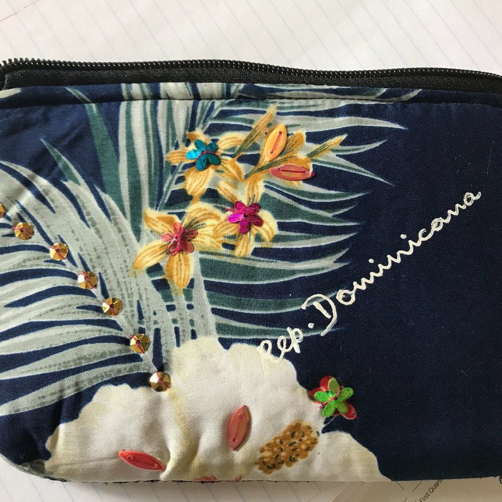 Please bundle to get a very nice discount. Keychain Purse/ Cosmetic Purse